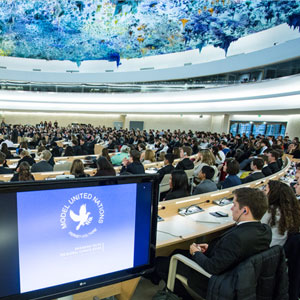 在万国宫举行的模拟联合国活动。联合国图片/Pierre Albouy